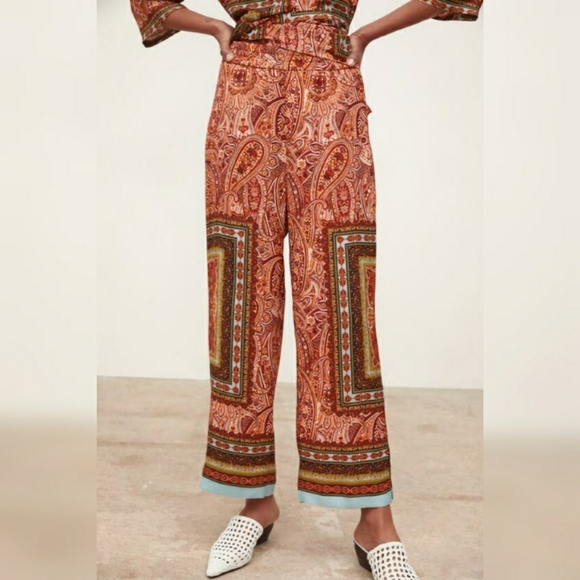 Zara Pants - ZARA  |  FLOWY PRINTED PANTS